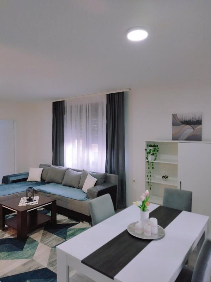Sami Apartman Ni Exterior foto